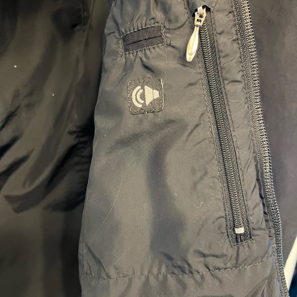 The North Face Hyvent Belted Jacket - Picture 6 of 7